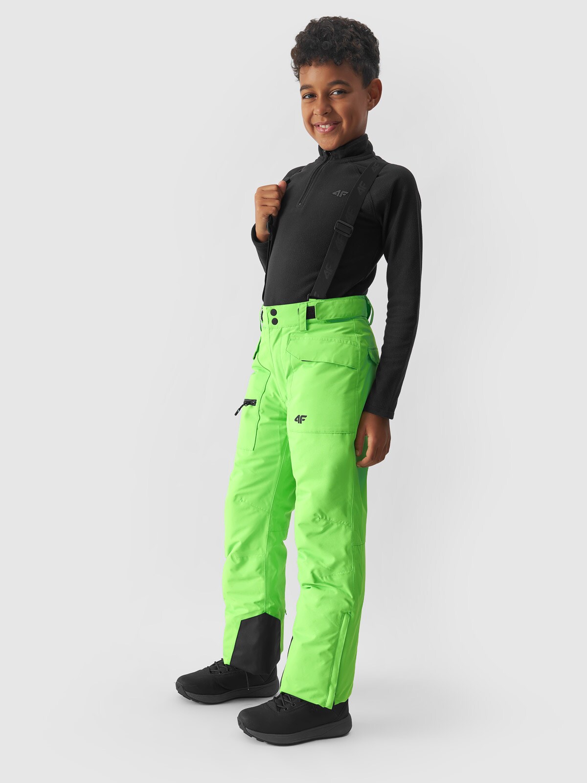 Chlapčenské lyžiarske nohavice s trakmi a membránou 10000 - zelené