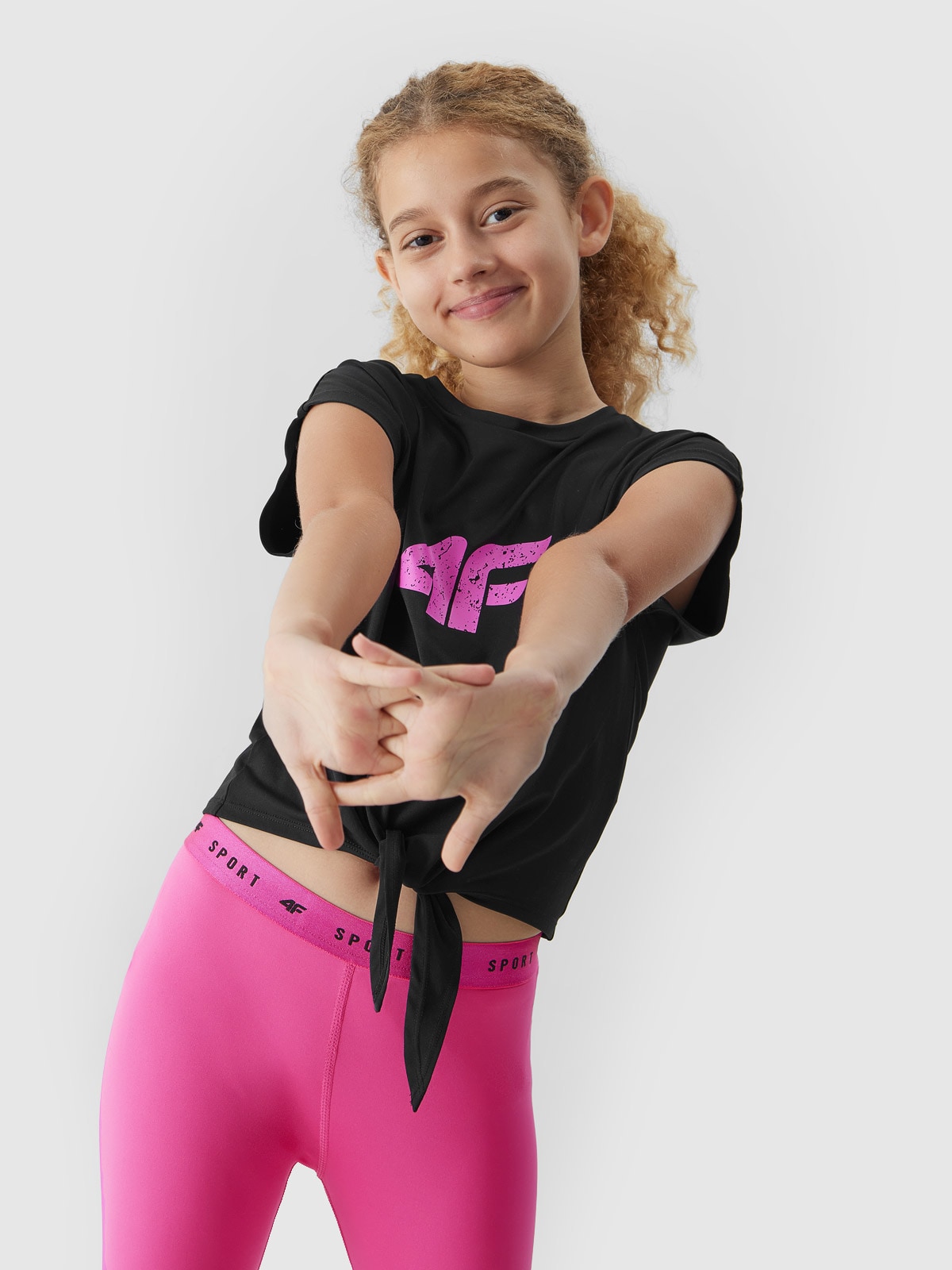 Dievčenské športové tričko s viazaním