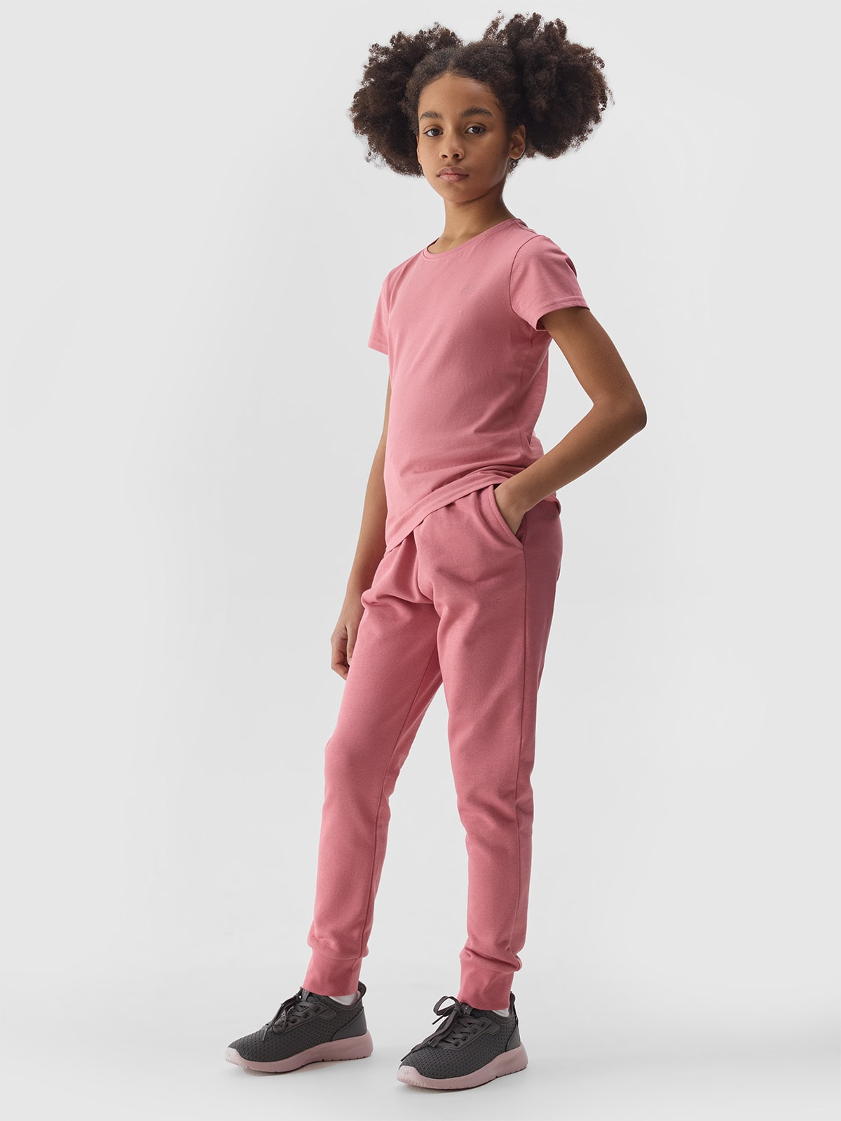 Dievčenské teplákové nohavice typu jogger - ružové