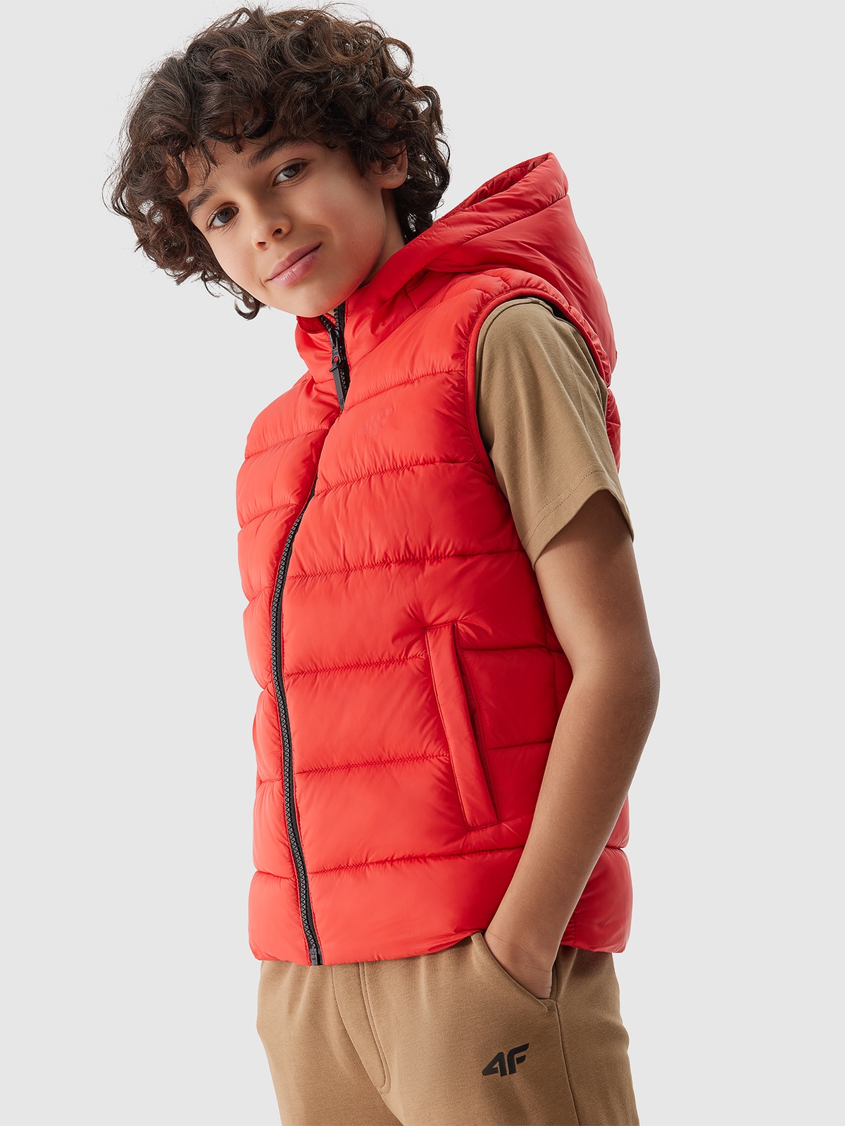 Chlapčenská zatepľovacia vesta so syntetickou výplňou - červená