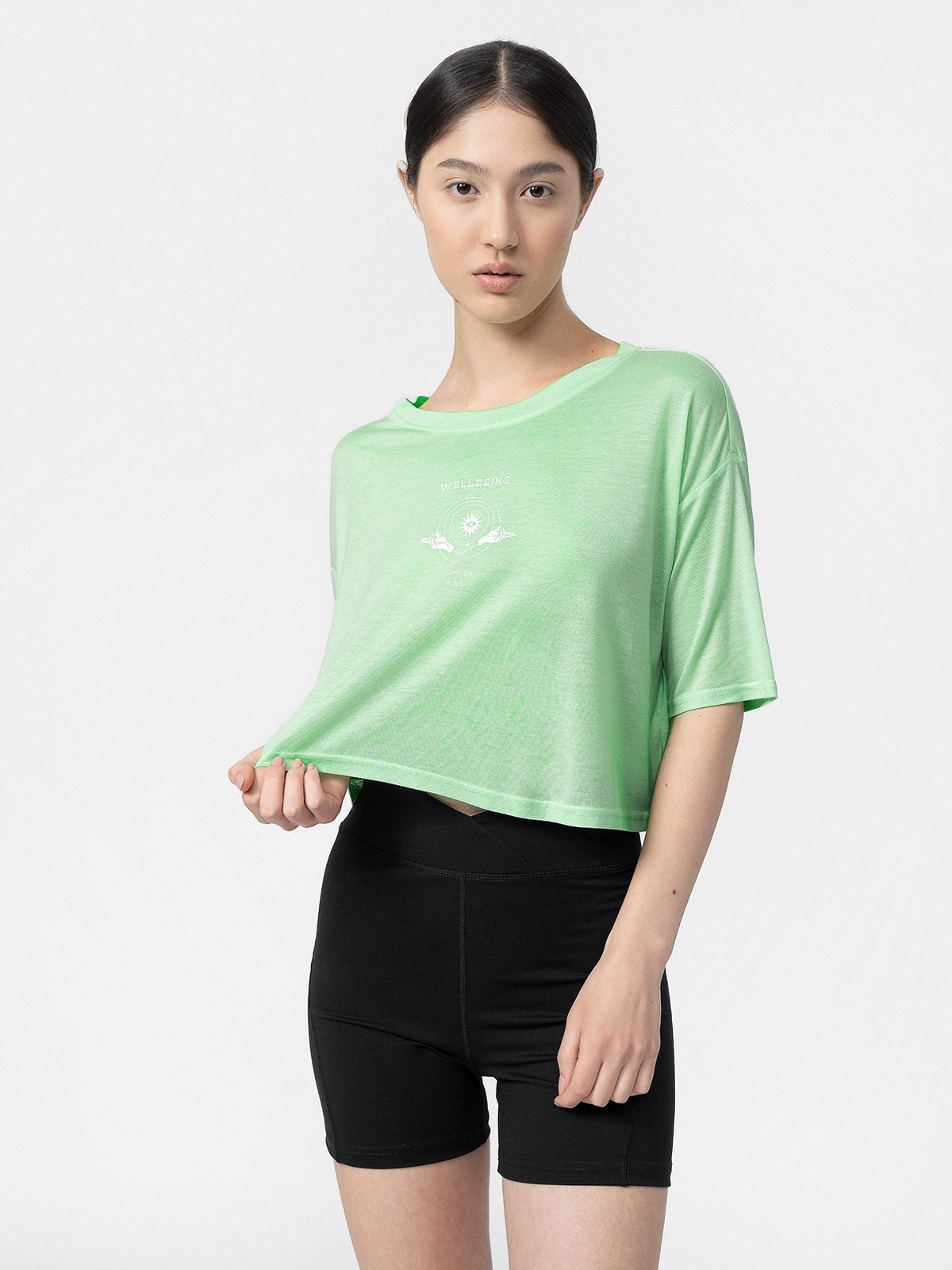 Dámske oversize crop top tričko na jogu