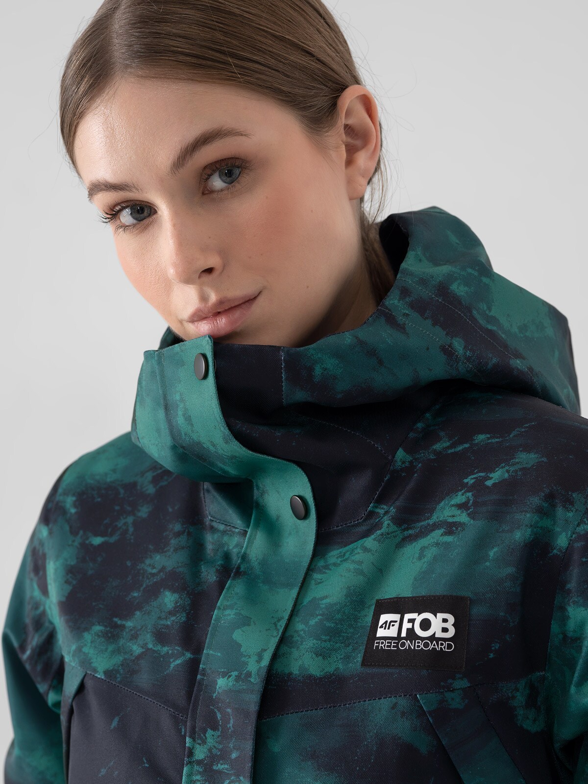 Dámska snowboardová bunda s membránou 10 000